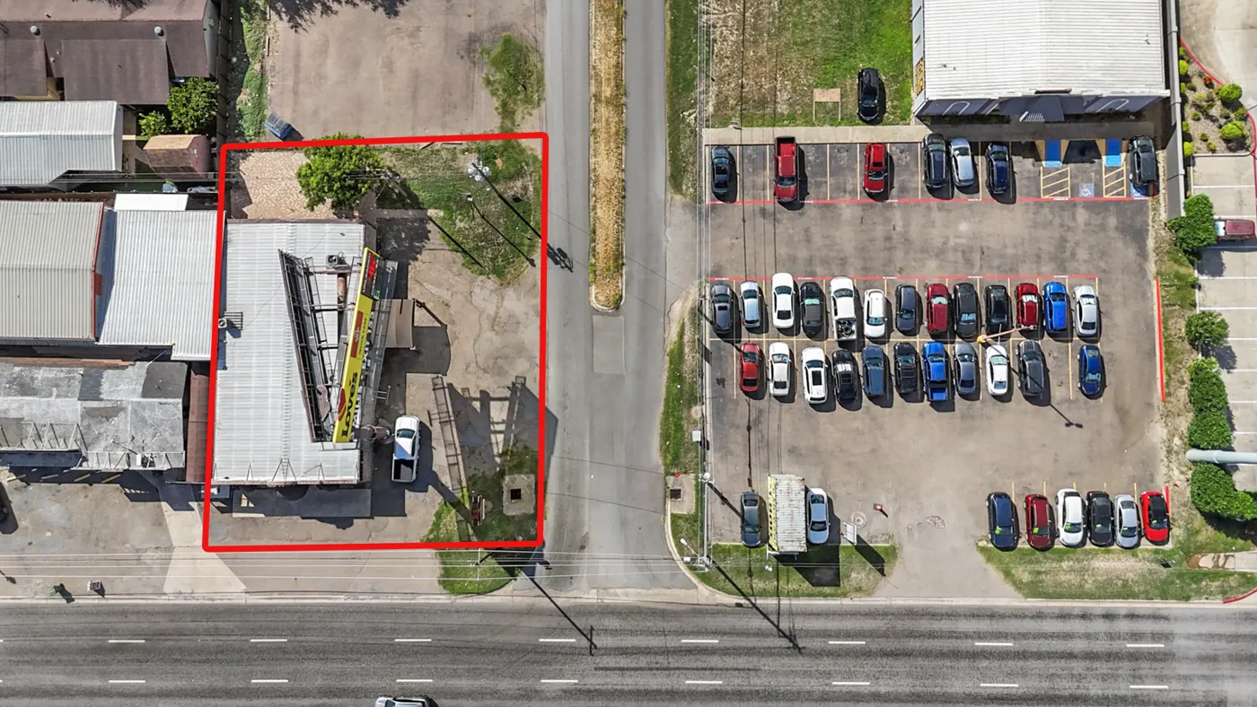 Turnkey Event Venue with Two Furnished Halls on the US-83 Frontage, Alamo TX in Alamo, TX - photo 15