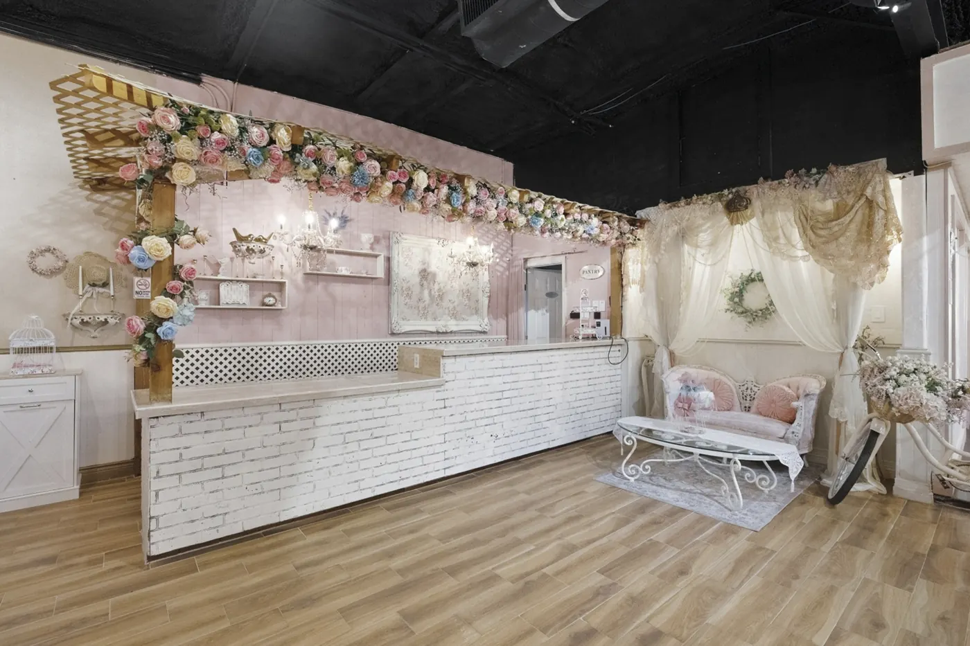 Turnkey Event Venue with Two Furnished Halls on the US-83 Frontage, Alamo TX in Alamo, TX - photo 8