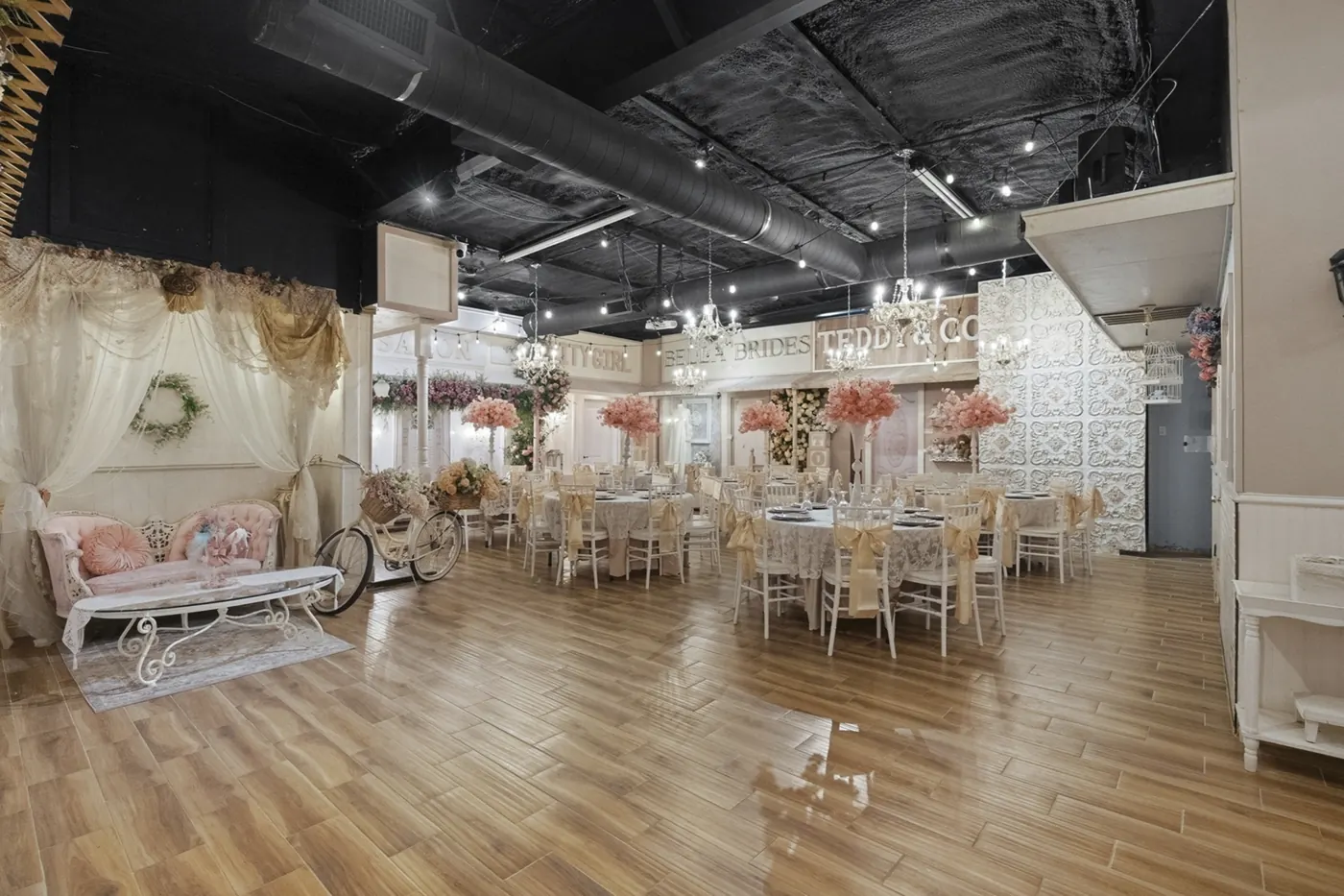 Turnkey Event Venue with Two Furnished Halls on the US-83 Frontage, Alamo TX in Alamo, TX - photo 5